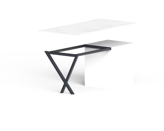 X. Demi table sur mesure avec vérins de réglage (+/- 5mm) - Pieds inclinés